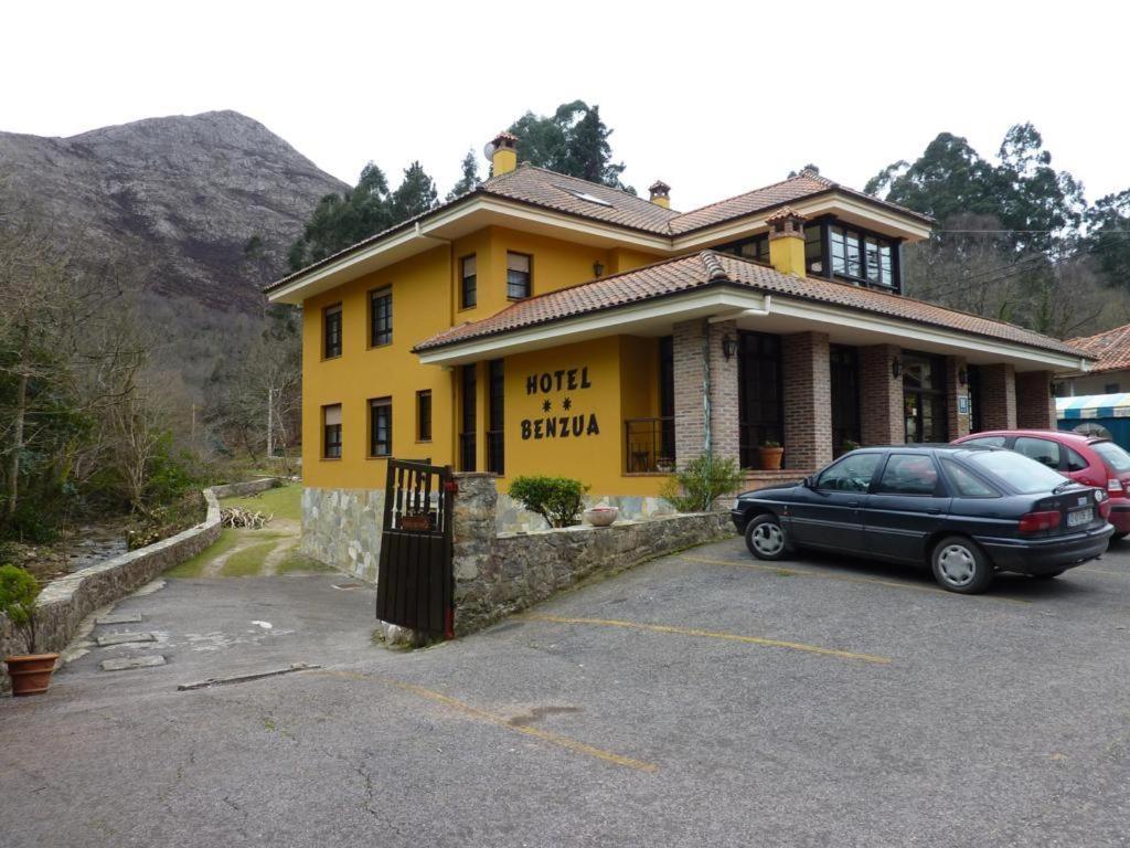 Hotel Benzua Villanueva de Ardisana Exteriér fotografie