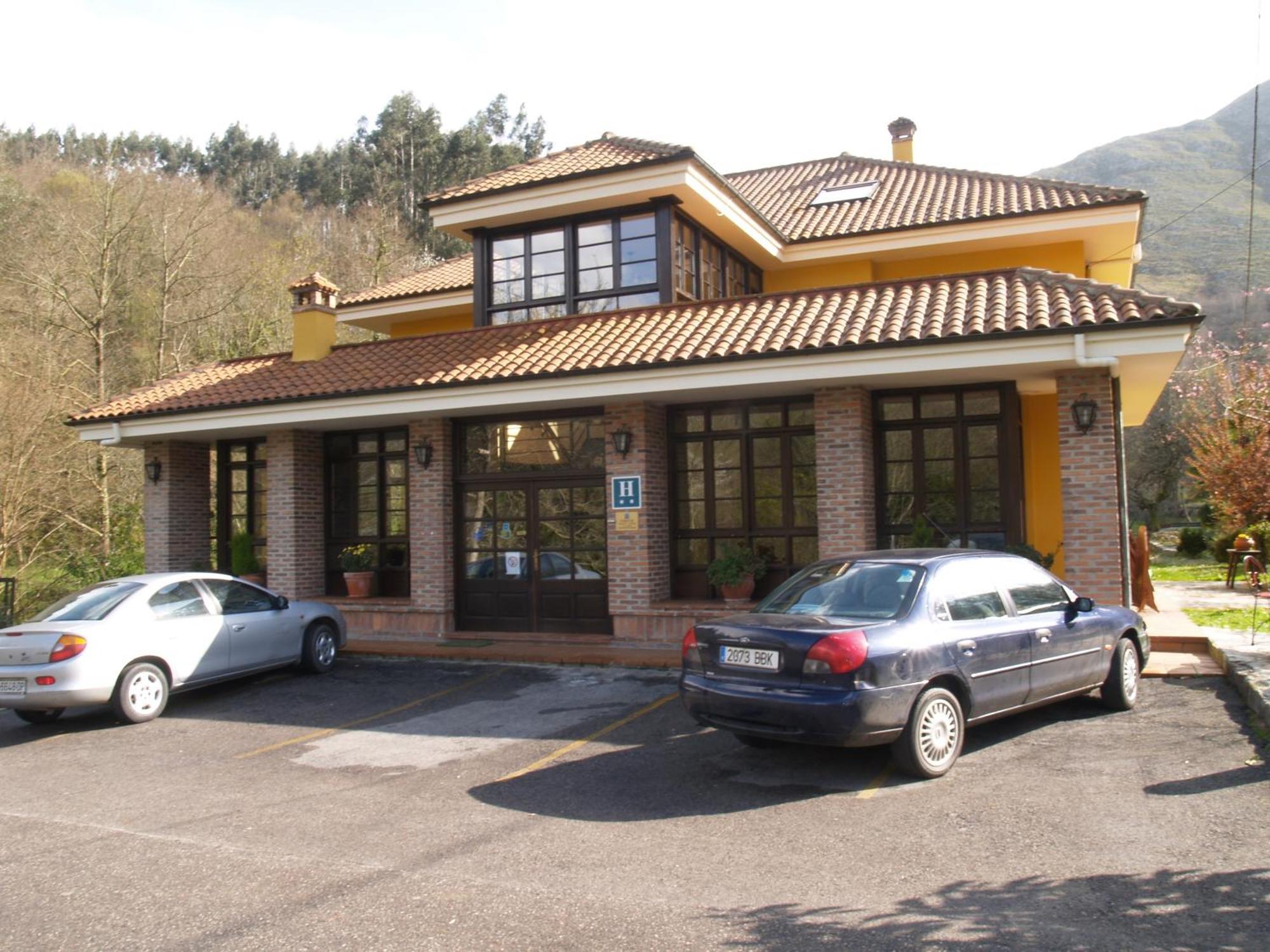 Hotel Benzua Villanueva de Ardisana Exteriér fotografie